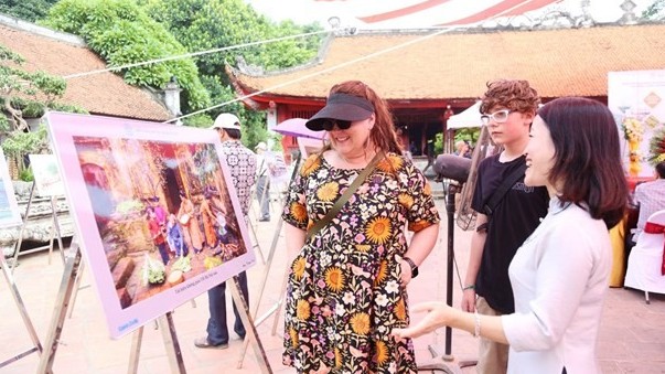 Hanoi offers visitors interesting experiences on Liberation Day