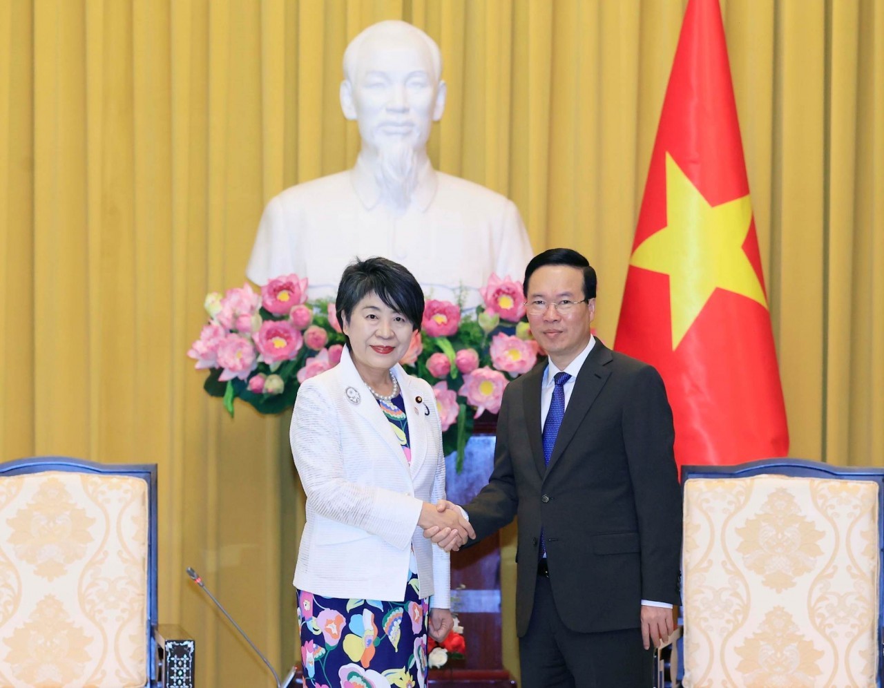 President Vo Van Thuong receives Japanese Foreign Minister