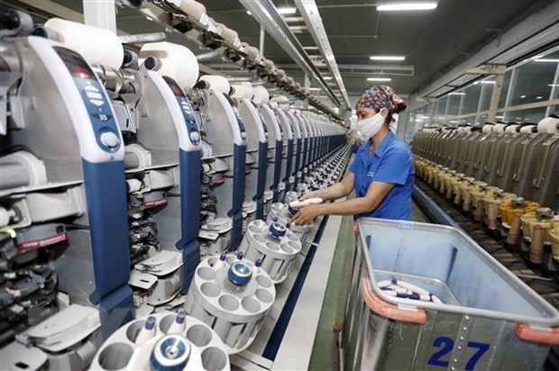 Garment export turnover sees increase again | Business | Vietnam+ (VietnamPlus)