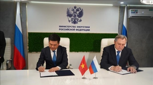 Vietnam, Russia Ministers signed agreements for geological exploration