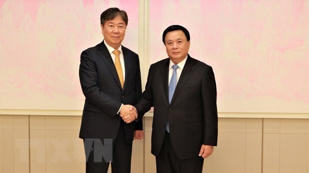 Vietnamese Party delegation on RoK visit