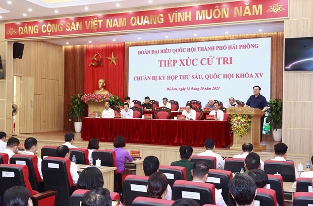 National Assembly Chairman Vuong Dinh Hue speaks at the meeting. (Photo: VNA) National Assembly Chairman Vuong Dinh Hue speaks at the meeting. (Photo: VNA)