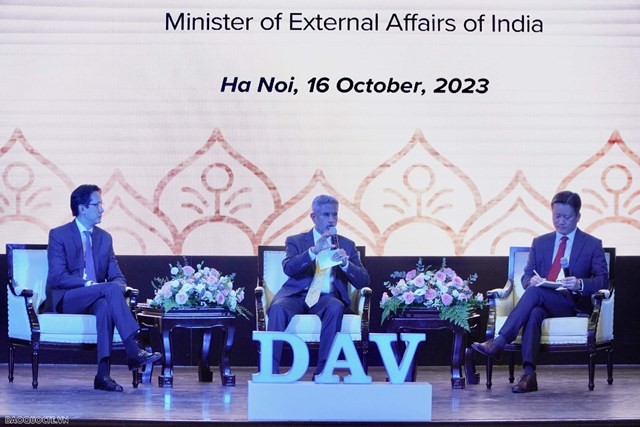 Vietnam, India should strengthen traditional cooperation areas: Indian Minister at DAV