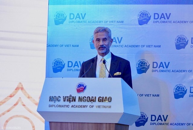 Vietnam, India should strengthen traditional cooperation areas: Indian Minister at DAV