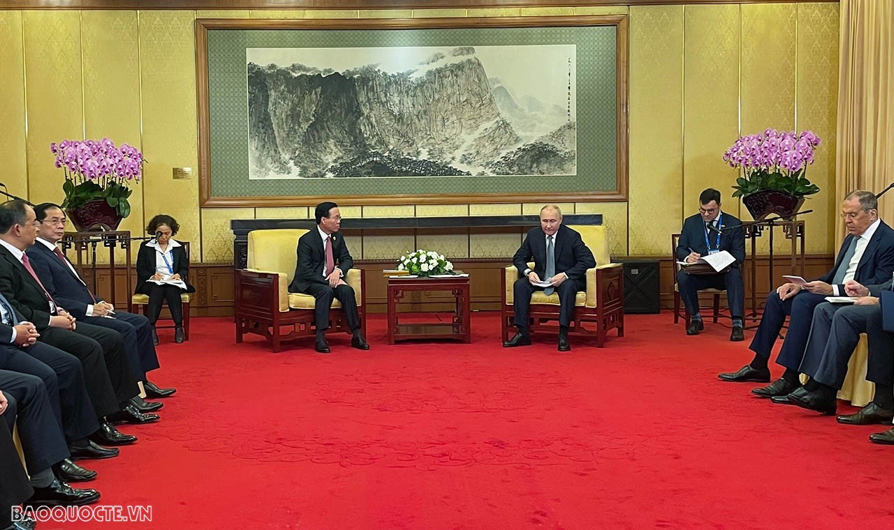 President Vo Van Thuong meets with Russian President Vladimir Putin in Beijing