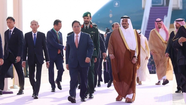 PM Pham Minh Chinh meets with leaders of Gulf countries