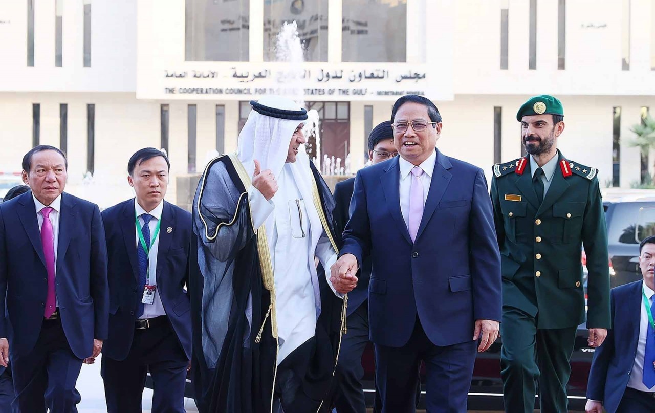 PM Pham Minh Chinh visits Gulf Cooperation Council’s headquarters