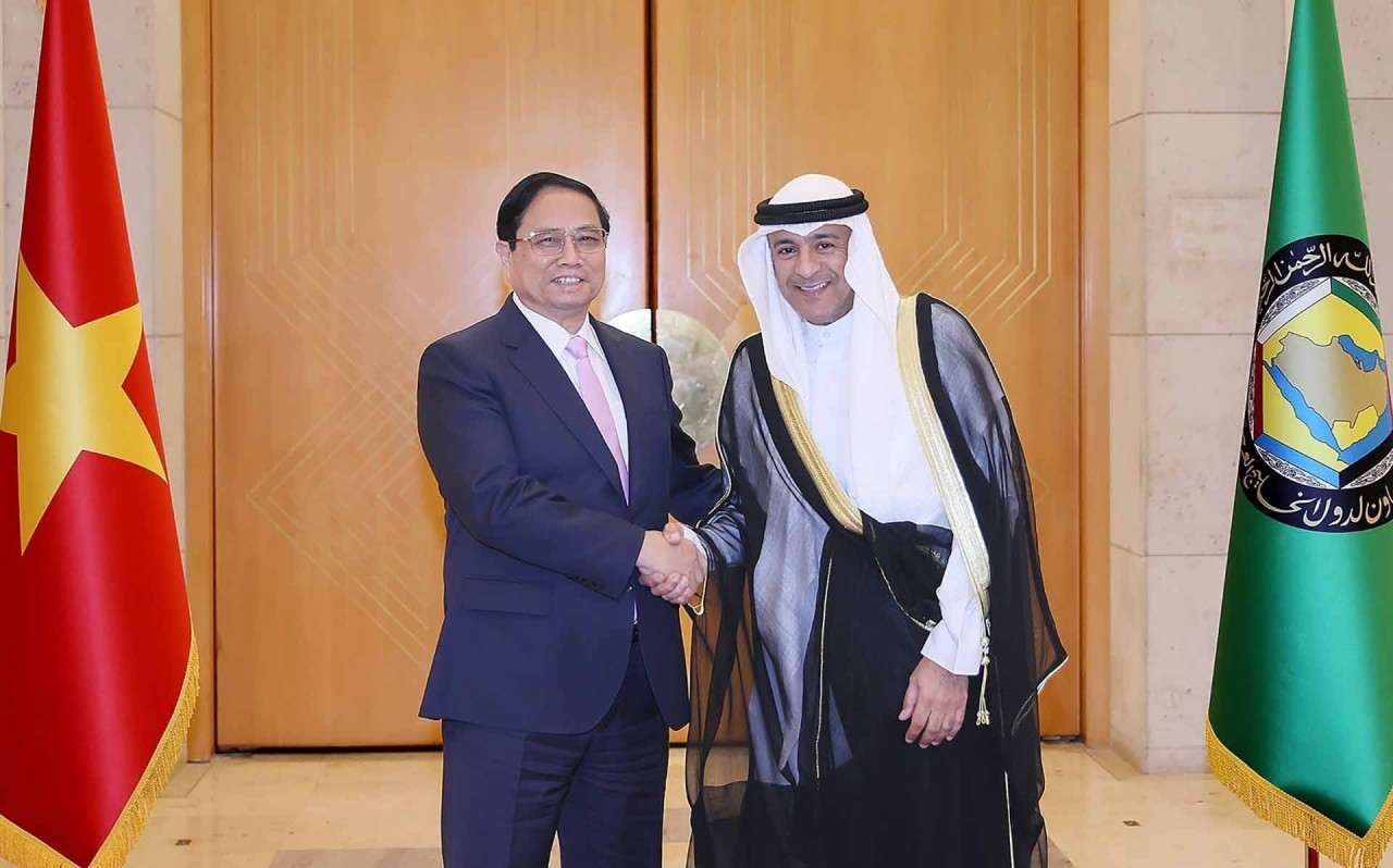 PM Pham Minh Chinh visits Gulf Cooperation Council’s headquarters