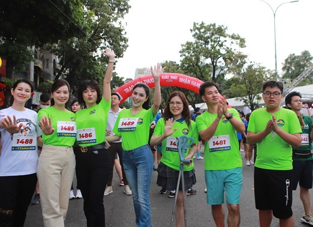 Vietnamese stars at the event (Photo: VNA)