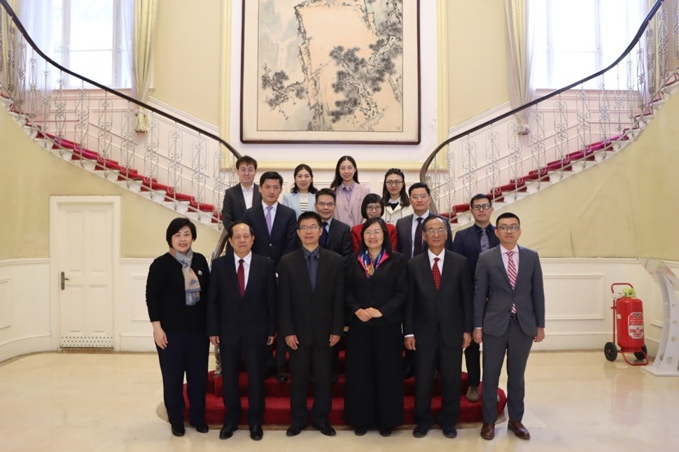 Các đại biểu tham dự Hội thảo giữa Học viện Ngoại giao và Viện Nghiên cứu các Vấn đề quốc tế Trung Quốc. (Ảnh: ML)