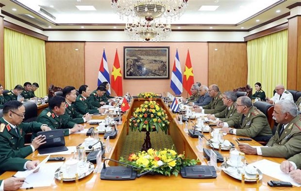 Vietnam, Cuba Deputy Ministers hold talks to foster defence collaboration