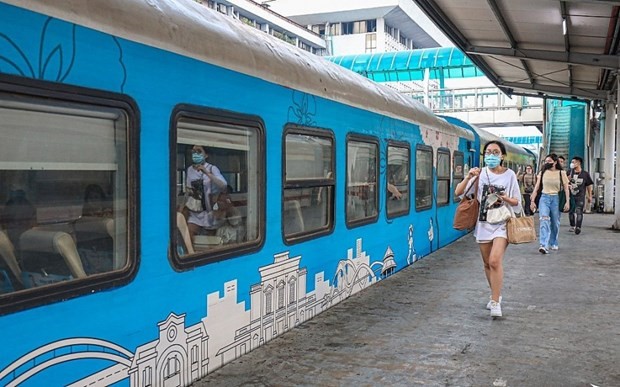 More trains to be added on Hanoi – Lao Cai rail route