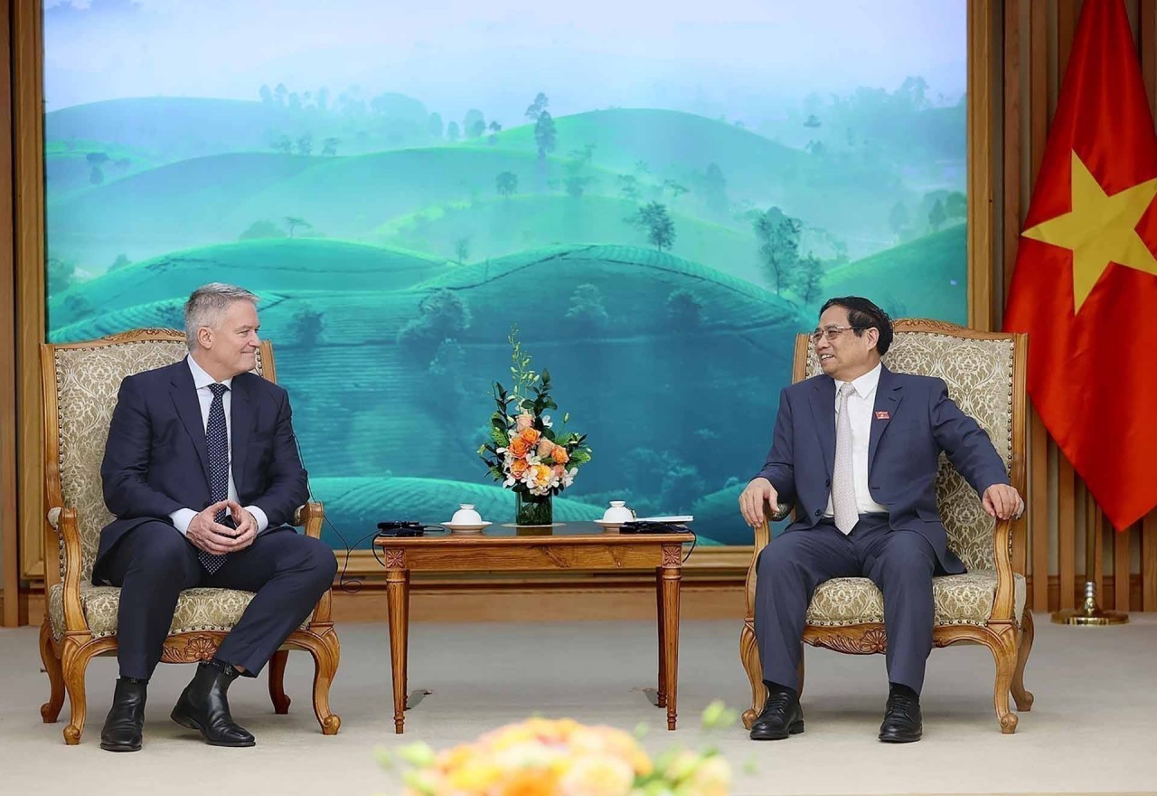 PM Pham Minh Chinh welcomes OECD Secretary-General Mathias Cormann