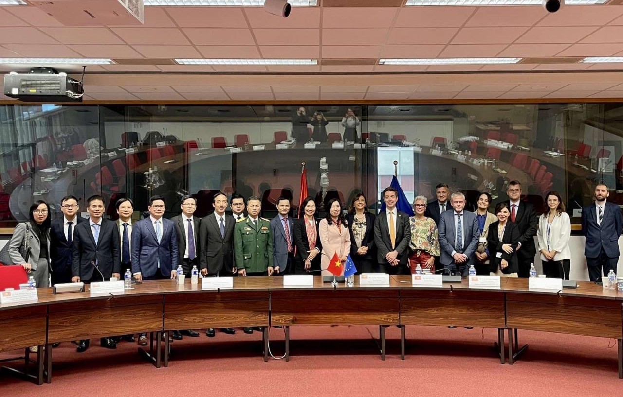 Review on external affairs from Oct.23-29: 50 years of Vietnam-Argentina ties; OECD-SEA Ministerial Forum; Strengthen cooperation with Thailand, Lithu