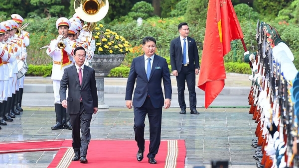 Official welcome ceremony held for Mongolian President