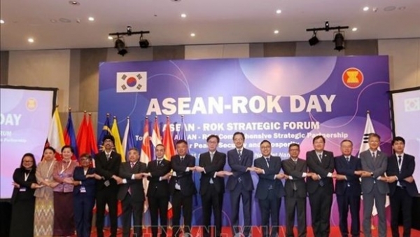 Vietnam hosts ASEAN-RoK Strategic Forum in Hanoi