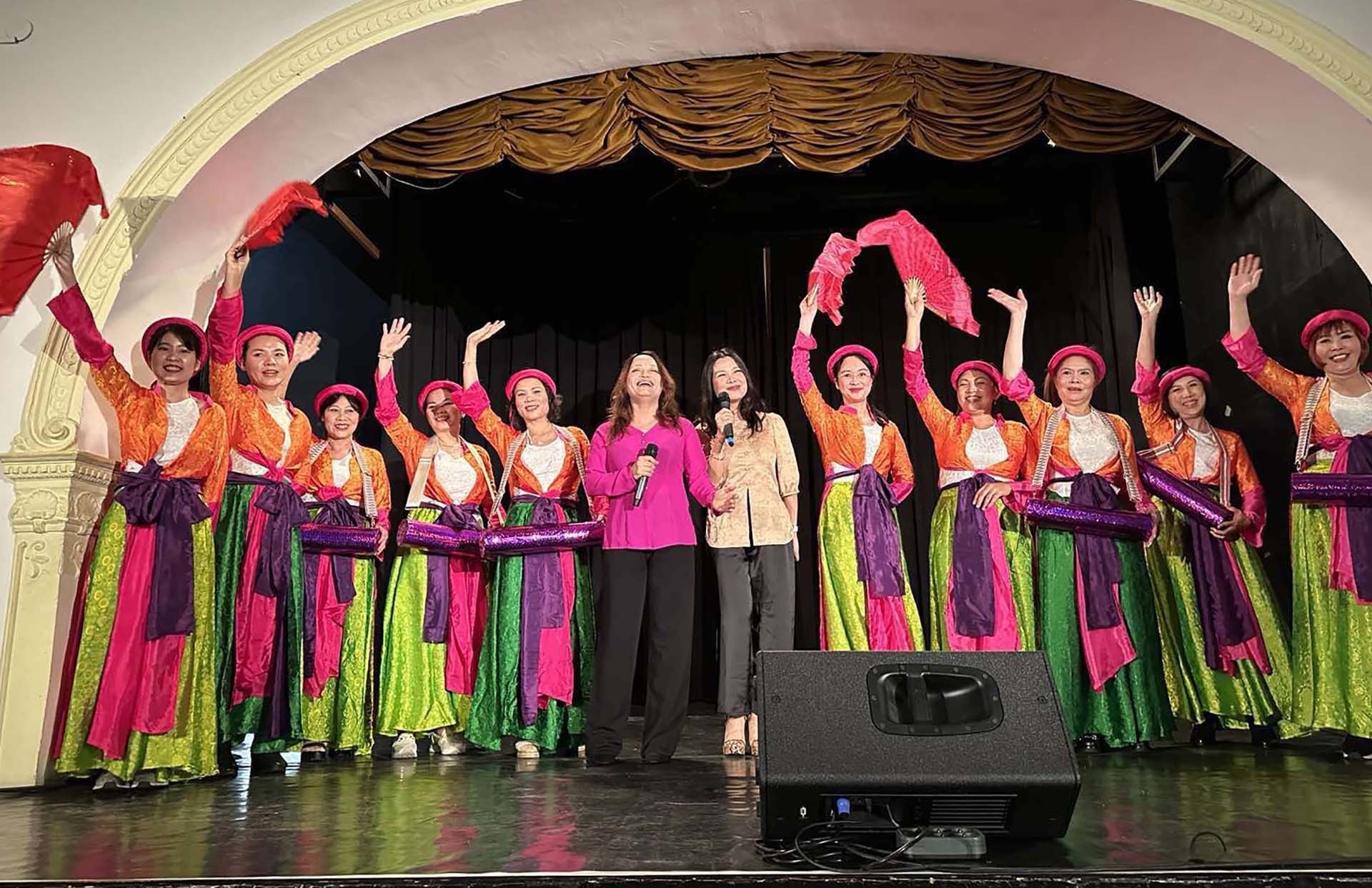 Vietnamese culture night held in Hungary​
