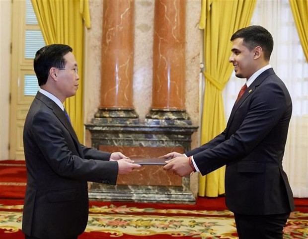 President Vo Van Thuong welcomes new Ambassadors of Venezuela, Laos