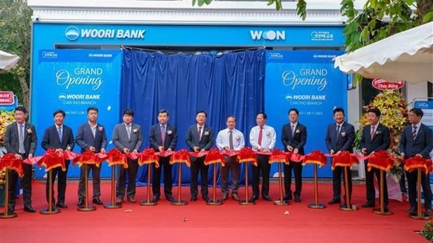 Korean Woori Bank inaugurated new branch in Can Tho city