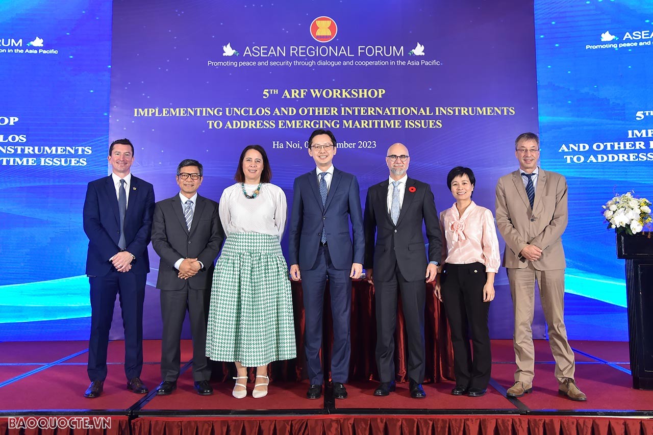 Review on external affairs from Nov.6-12: Japan’s Grand Cordon of the Order to former NA Chairwoman; Vietnam elected as Vice President at UNESCO Gener