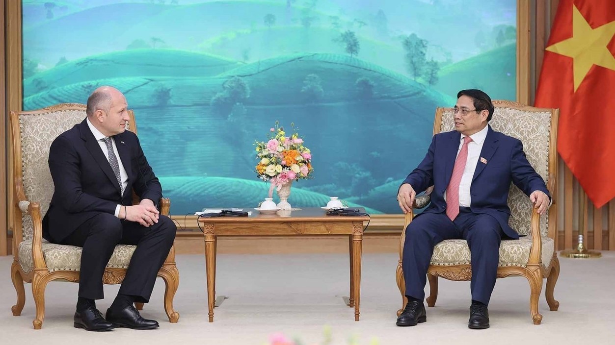 PM Pham Minh Chinh received Russian Minister of Emergency Situations Sen. Lieut. Gen Kurenkov