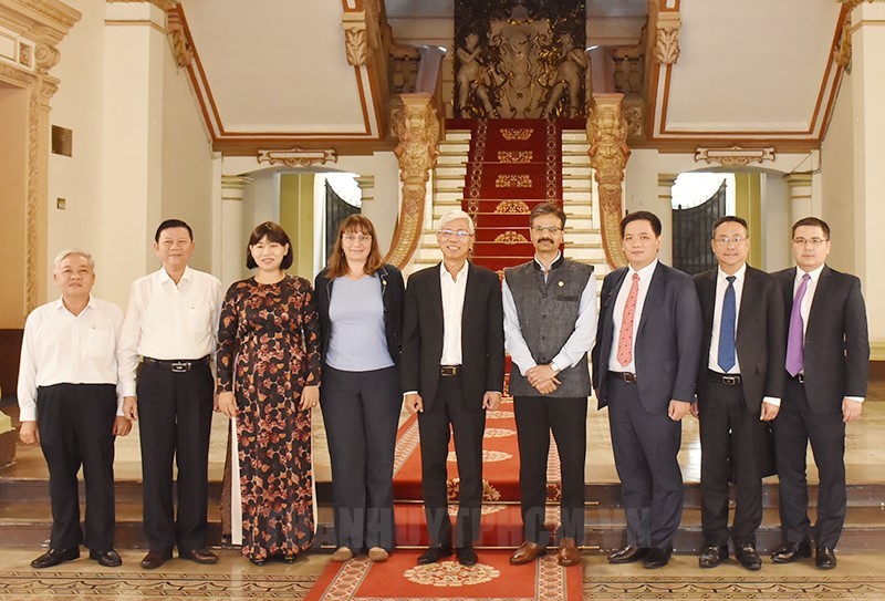 UN Special Rapporteur hails HCM City’s right to development activities UN Special Rapporteur hails HCM City’s right to development activities