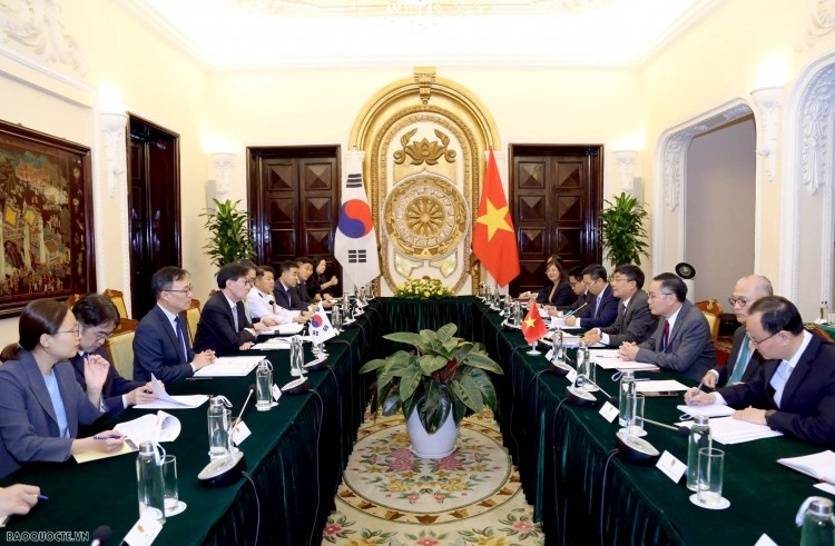The 5th deputy ministerial level strategic dialogue on diplomacy, security, defence. (Photo: Quang Hoa)