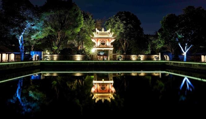 Thien Quang (Heaven Light) Well at night. (PHoto VNA)