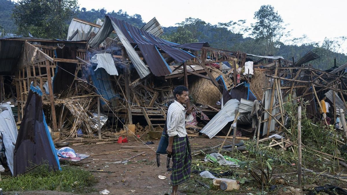 Embassy builds citizen protection plans for Vietnamese in northern Myanmar