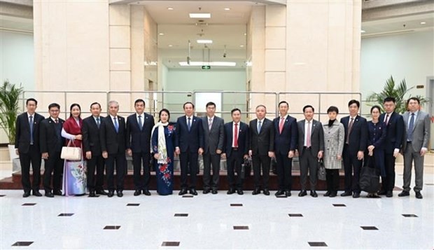 Ho Chi Minh City Party Secretary, holds talks with counterpart of China&rsquo;s Shanghai city