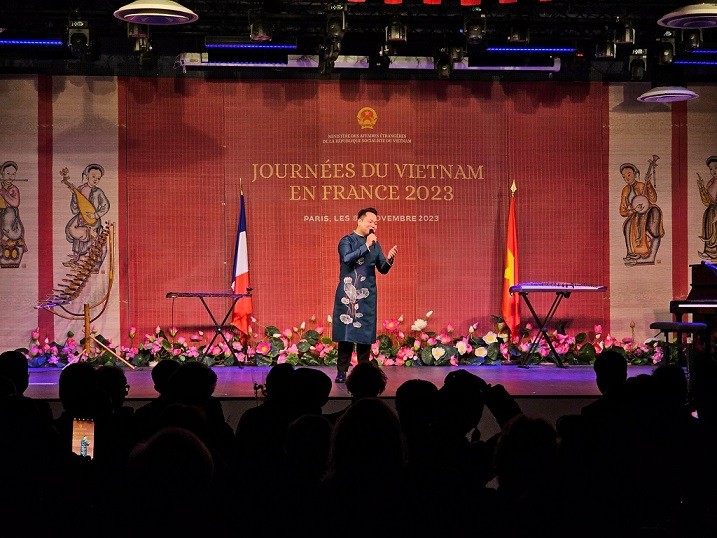 Vietnamese artist spreads Vi and Giam folk songs around the world