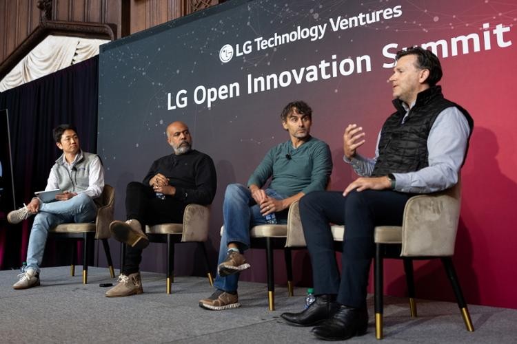 From left, Park Tae-joon, managing director of LG Group’s venture capital investment subsidy LG Technology Ventures; Imran Chaudhri, founder of Humane; Neerav Kingsland, head of strategic partnerships at Anthropic; and Michael Stewart, a partner at Microsoft's venture fund M12, attend the LG Open Innovation Summit in Silicon Valley, California, June 26. Courtesy of LG Corp. From left, Park Tae-joon, managing director of LG Group’s venture capital investment subsidy LG Technology Ventures; Imran Chaudhri, founder of Humane; Neerav Kingsland, head of strategic partnerships at Anthropic; and Michael Stewart, a partner at Microsoft's venture fund M12, attend the LG Open Innovation Summit in Silicon Valley, California, June 26. Courtesy of LG Corp.