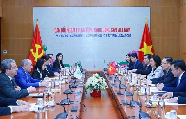 Vietnam, Azerbaijan consolidate traditional friendship Vietnam, Azerbaijan consolidate traditional friendship