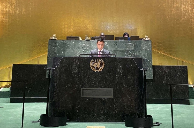 Ambassador Đặng Hoàng Giang, Permanent Representative of Việt Nam to the United Nations, addresses the debate on the 2022 annual report of the IAEA at the UN General Assembly on November 8-9. — VNA/VNS Photo