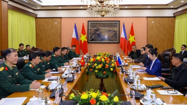 Vietnam - Philippines emphasize the central role of ASEAN to the regional security