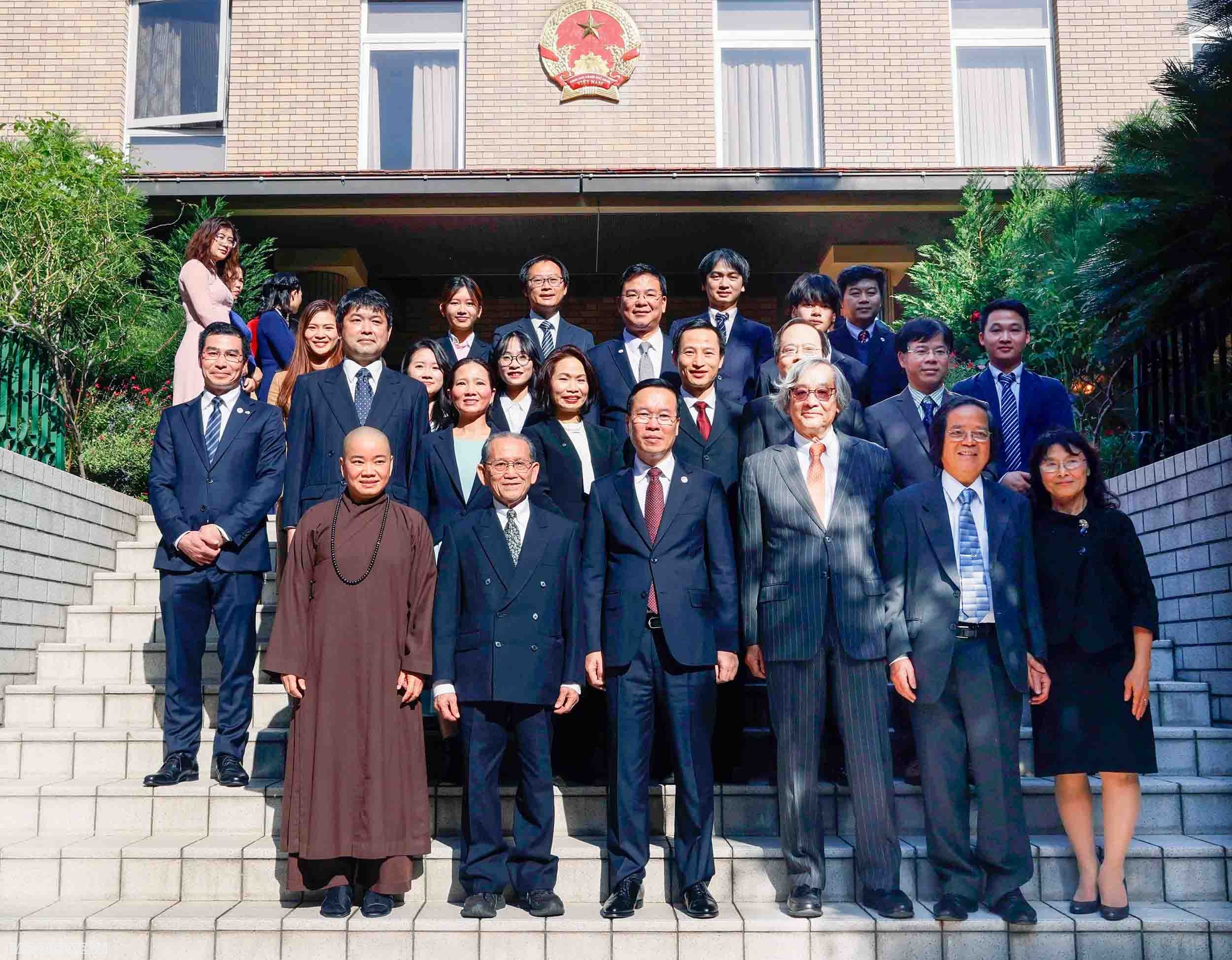 President Vo Van Thuong meets Vietnamese expatriates in Japan