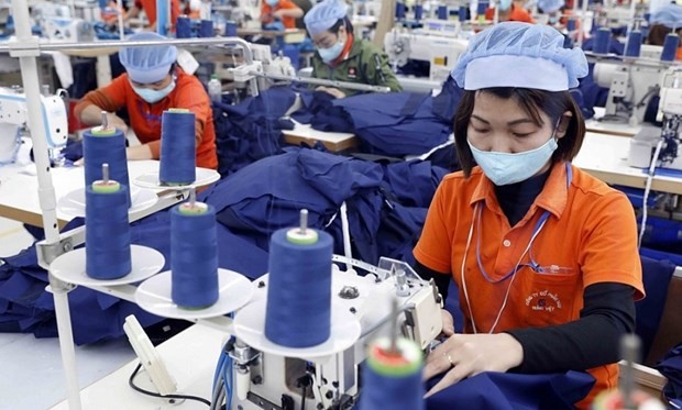 Vietnam targets 44 billion USD in textile, apparel export turnover in 2024: VITAS | Business | Vietnam+ (VietnamPlus)