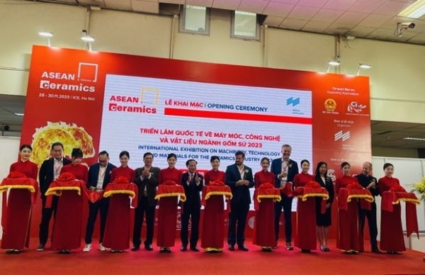 ASEAN Ceramics Expo 2023 takes place in Hanoi