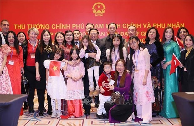 PM Pham Minh Chinh meets Vietnamese community in Ankara,  Türkiye