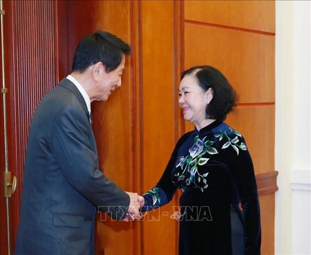 Party official hosts former Special Ambassador for Vietnam-Japan