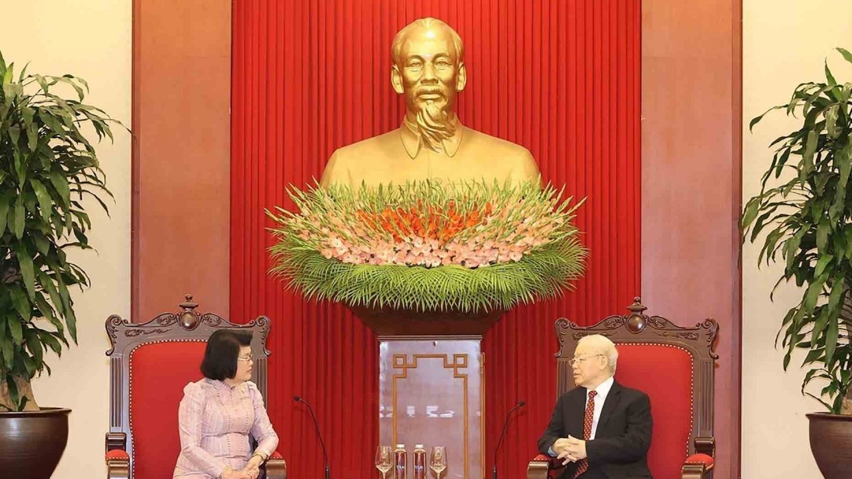 General Secretary Nguyen Phu Trong receives President of Cambodian NA Khuon Sudary