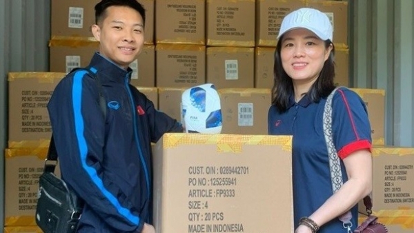 FIFA donates over 50,000 balls to schools in Vietnam