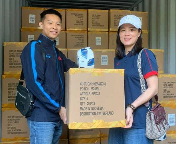FIFA donates over 50,000 balls to schools in Vietnam