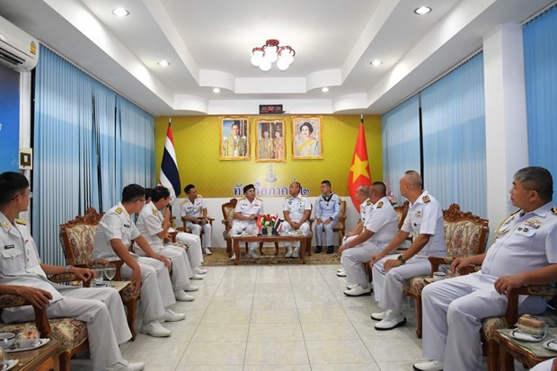 Vietnamese Navy delegation visits Thai High Command of Naval Region 2