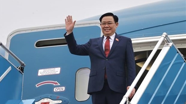 NA Chairman Vuong Dinh Hue leaves for CLV Parliamentary Summit, visits to Laos, Thailand