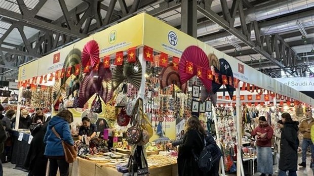 Vietnamese handicraft producers attend International Craft Exhibition in Milan, Italy