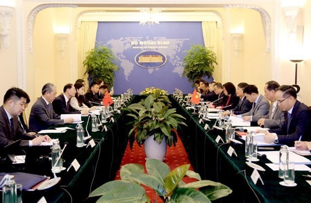 Vietnam, China Heads of Gov't-level negotiating delegations hold meeting on territorial and border issues