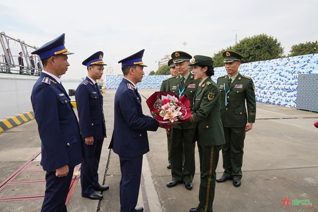 Vietnam Coast Guard Vessel CSB 8002 visits China’s Guangzhou province