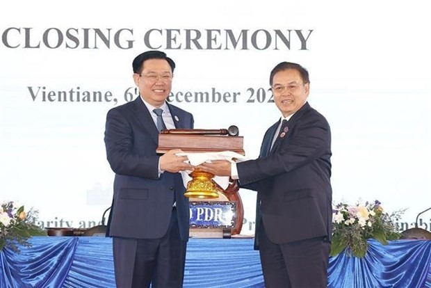 First CLV Parliamentary Summit wraps up in Vientiane