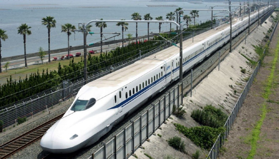 High-speed railway helps positioning Vietnam as a regional logistics hub: Experts